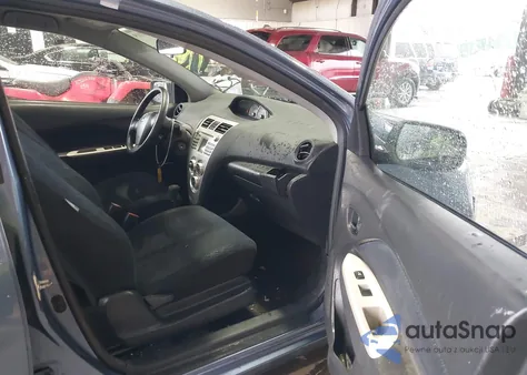 2008 Toyota Yaris z USA, uszkodzony, nr VIN JTDBT903484020531